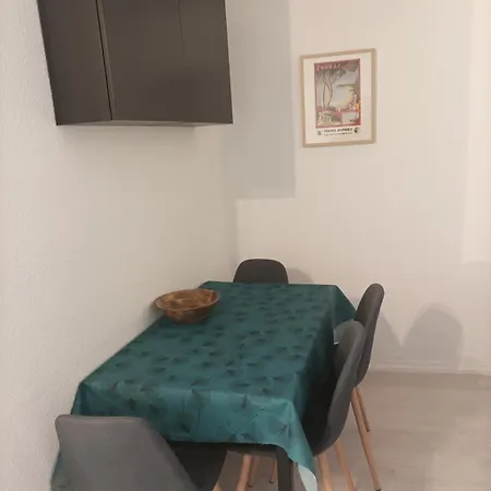 Camille, Quiet, Historic Center Of La Rochelle (Charente-Maritime)