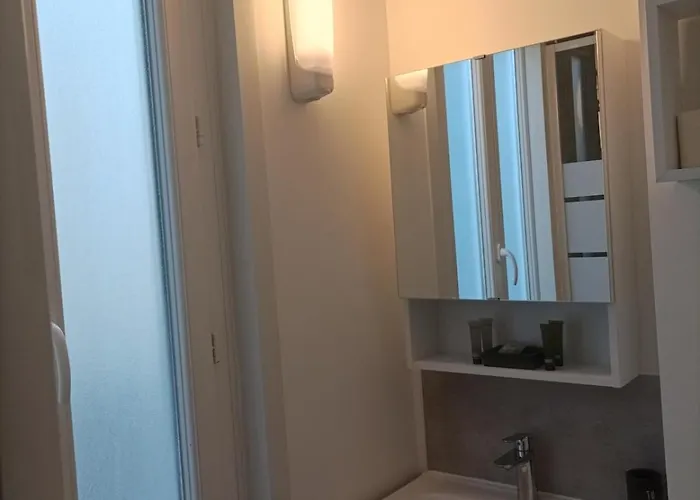 Camille, Quiet, Historic Center Of Apartment *